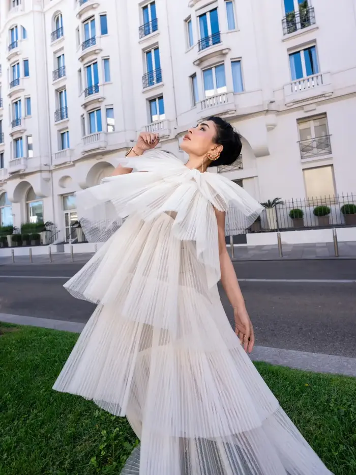 Robe de soirée chic en tulle plissé ivoire pour femme