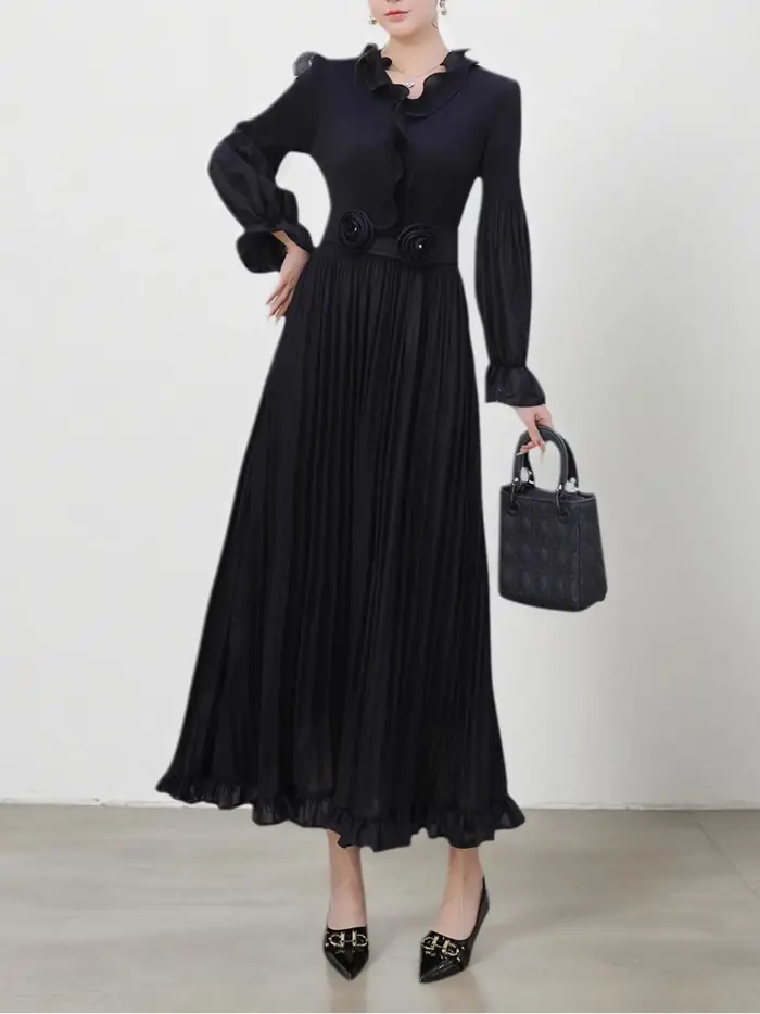 Robe longue plissée élégante pour femme avec bordure à volants, robe de soirée luxueuse, nouveau style pour le printemps/été 2026.