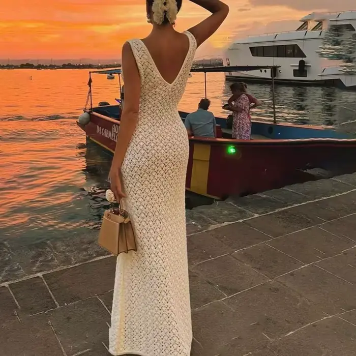 Robe de plage tricotée creuse