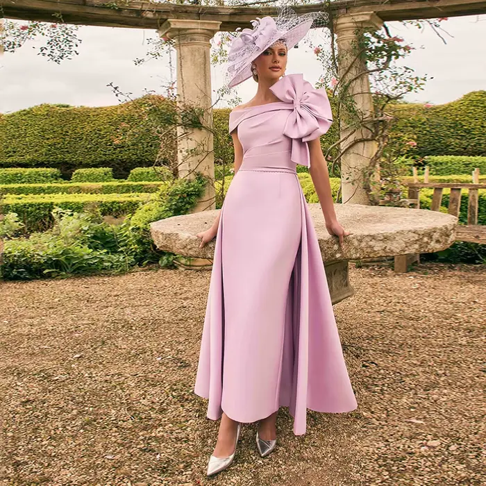 Robe de mère de la mariée élégante pour mariages, avec nœud et décolleté dos nu, silhouette ample, couleur argent, blanc, bleu, champagne, gris, ivoire, jaune, orange, rose, rouge, violet, noir, vert, pour femmes occassions spéciales