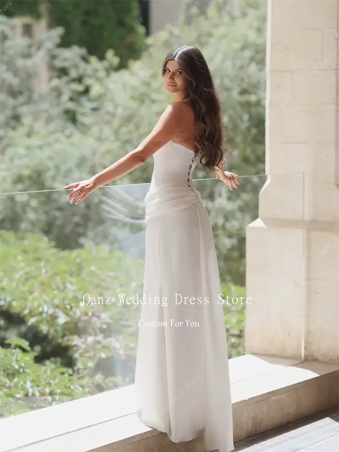 Robes de mariée en satin Qanz Minimalism
