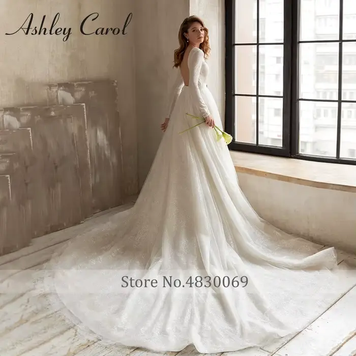 Ashley Carol-Robe de mariée en dentelle brillante à manches longues