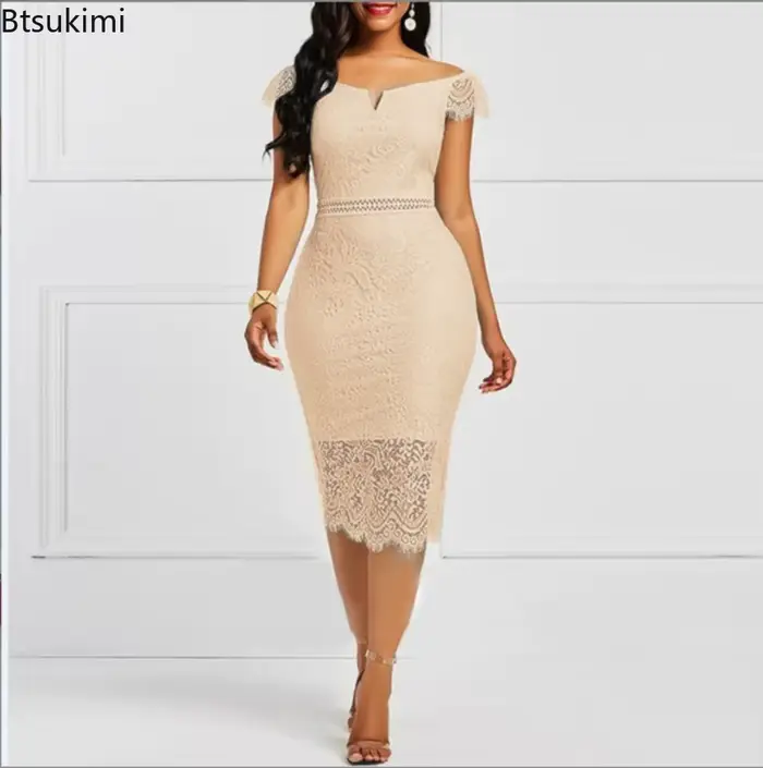 Robe ronde en dentelle à manches courtes et col en V pour femmes