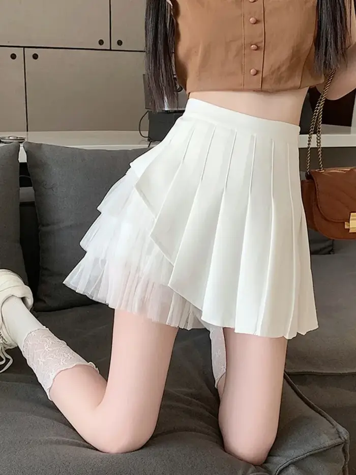 Mini robe en dentelle noire