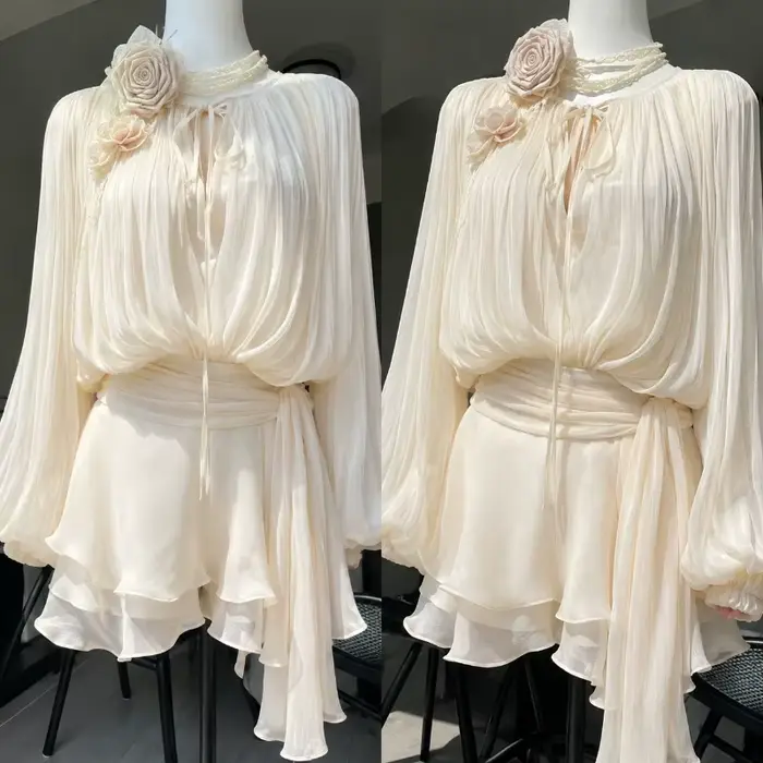 Robe élégante vintage noire en mousseline de soie à manches longues et col en V pour femme