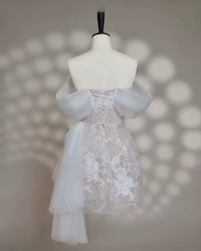 Robe de soirée de mariage courte élégante blanche en dentelle