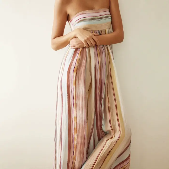 Robe mi-longue sexy à encolure drapée