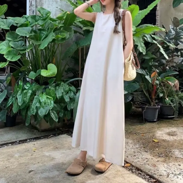 Robe longue de plage sans manches et dos nu pour femme, coupe ample, blanche, en fibre de polyester, col rond, jupe trapèze pour les vacances d'été occasions spéciales