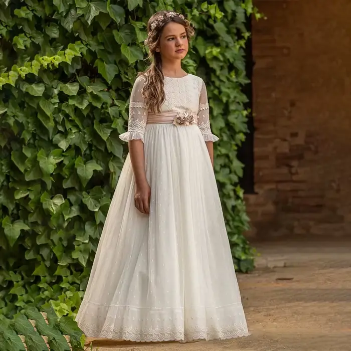 Robe de demoiselle d'honneur élégante à manches mi-longues en dentelle, coupe trapèze, pour mariage