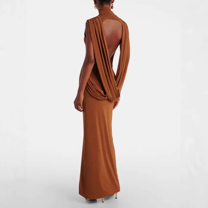 Robe longue élégante sans manches pour femme