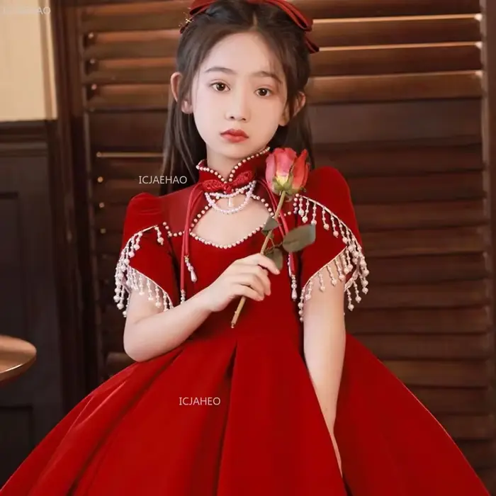 Robe princesse rouge élégante pour filles, style chinois, tenue pour Eids et fêtes d'anniversaire, polyester et coton, ajustement parfait, longueur aux genoux, perles装饰去掉后鞧和四砘的尺寸，因为这些是错误的信息。