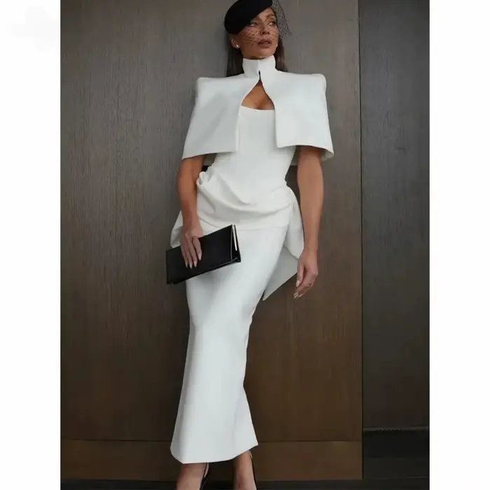 Robe de soirée vintage pour invitée de mariage avec cape