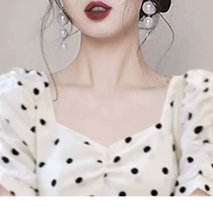 Robe mi-longue noire pour femme