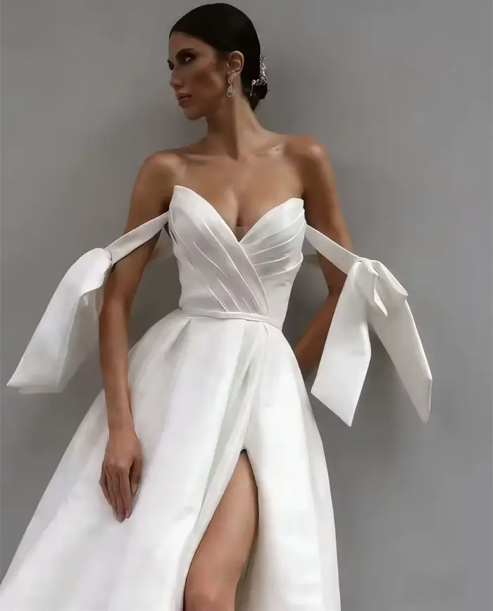 Robes de mariée personnalisées élégantes et simples en satin