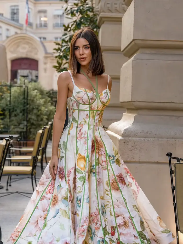 Robe élégante à imprimé floral pour femme