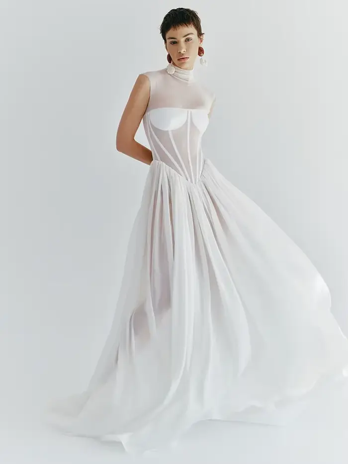 Robe d'illusion blanche transparente élégante avec jupe en tulle sans manches col roulé pour femmes occasions spéciales soirées de gala mariage