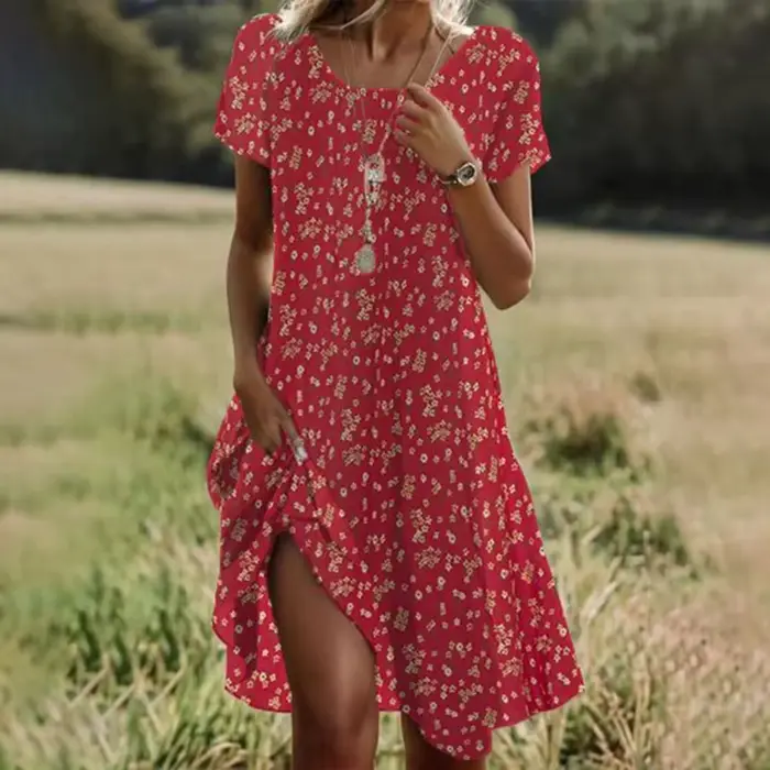Robe midi amincissante à col rond large