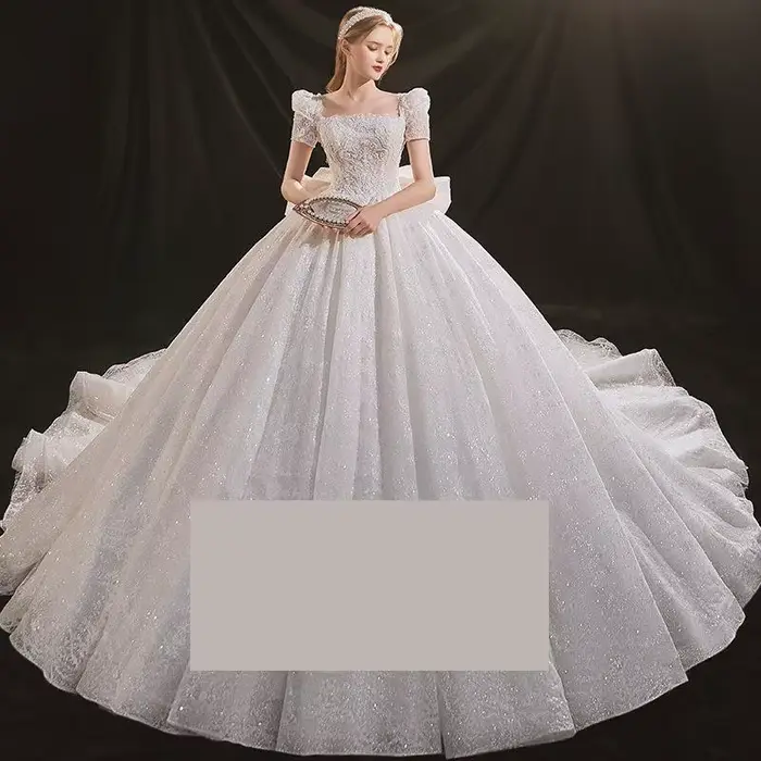 Nouvelle robe de mariée col carré élégante brodée ciel étoilé jupe