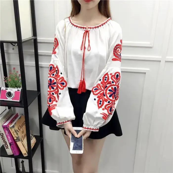 Robe brodée bohème pour femmes
