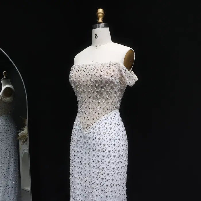 Robe de soirée Sharon Said sans manches avec perles et motifs pailletés pour femmes occasions formelles et soirées officielles