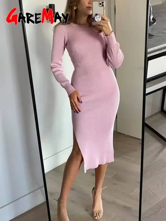 Robe noire moulante à manches longues pour femmes, avec fentes latérales, pour automne et hiver, silhouette moderne, design asymétrique, ajustement parfait, polyester, entretien facile