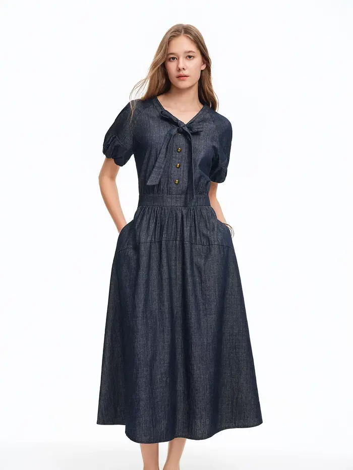 Robe longue DUSHU bleu marine à col en V et bretelles en jean