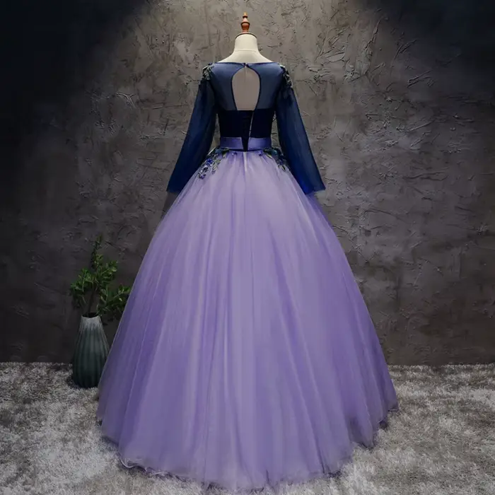 Robe de soirée élégante violette à col rond avec soutien-gorge intégré et train de balayage pour femmes occasions spéciales bal mariage