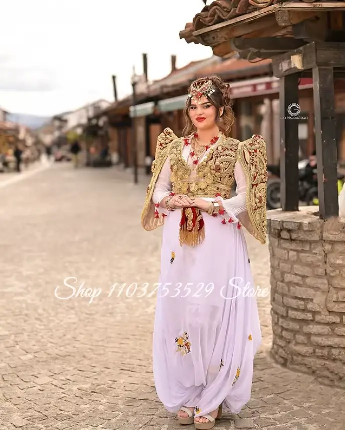Robe de mariée algérienne traditionnelle rouge exquise et personnalisée
