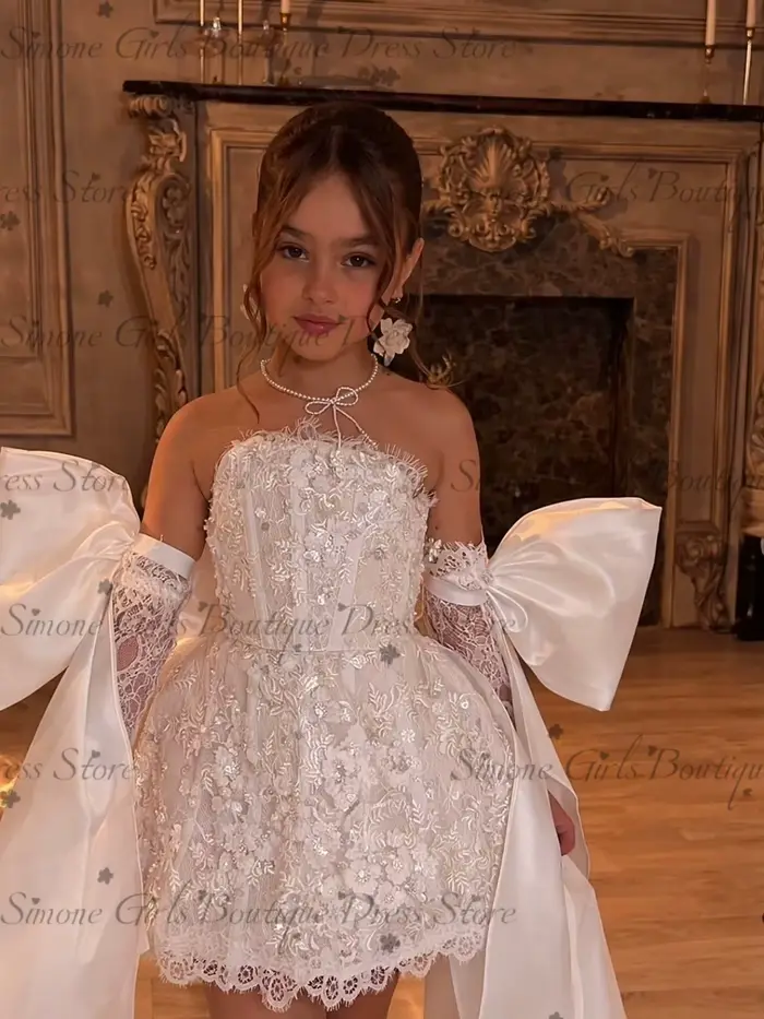 Robe de demoiselle d'honneur en tulle scintillant coupe trapèze longueur midi pour mariages