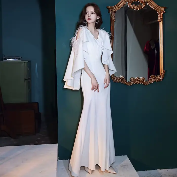 Robe de soirée française blanche
