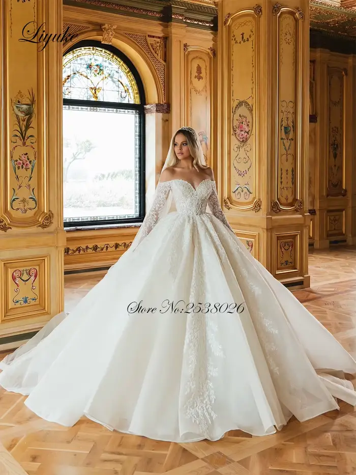 Robe de mariée princesse en perles