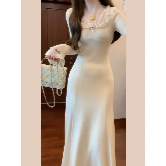 Robe tricotée blanche pour femmes