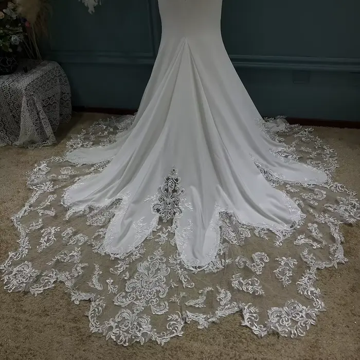 Robe de mariée exquise en polyester avec train de la cour pour femmes - Sirène / Trompette - Col en V - Dentelle et appliques - Luxe - Occasions spéciales