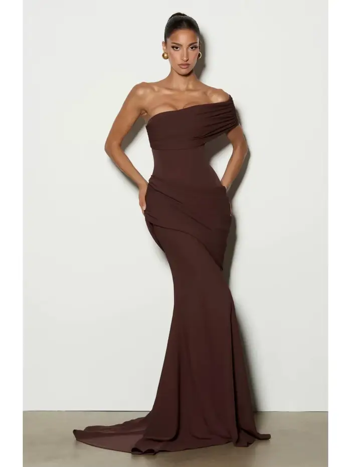 Robe de soirée élégante française à la mode avec col oblique pour femmes pour événements spéciaux et soirées