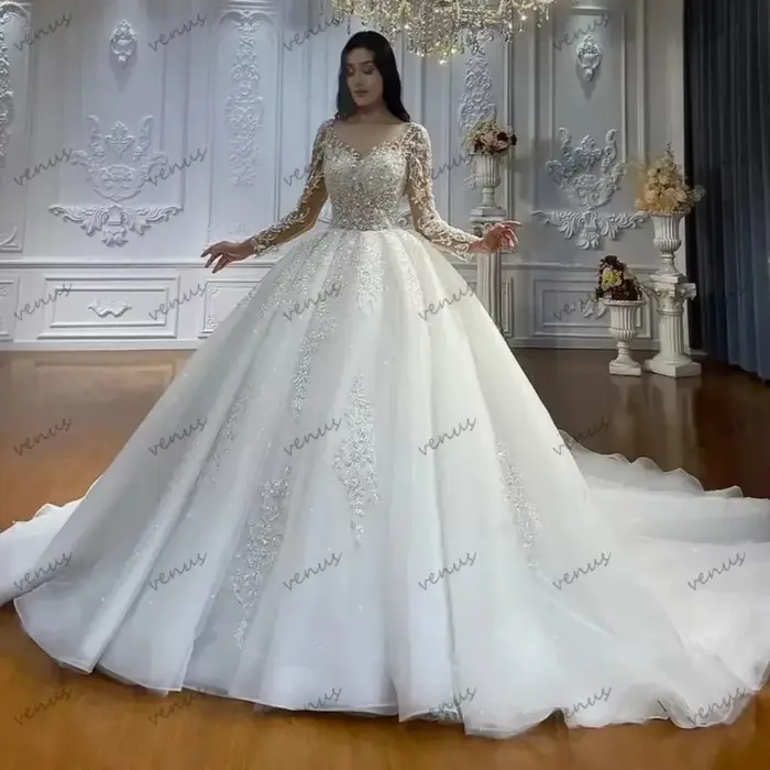 Robe de mariée exquise à plusieurs niveaux en polyester avec décolleté MON AMOUR et train de balayage pour femmes enceintes et occasions spéciales