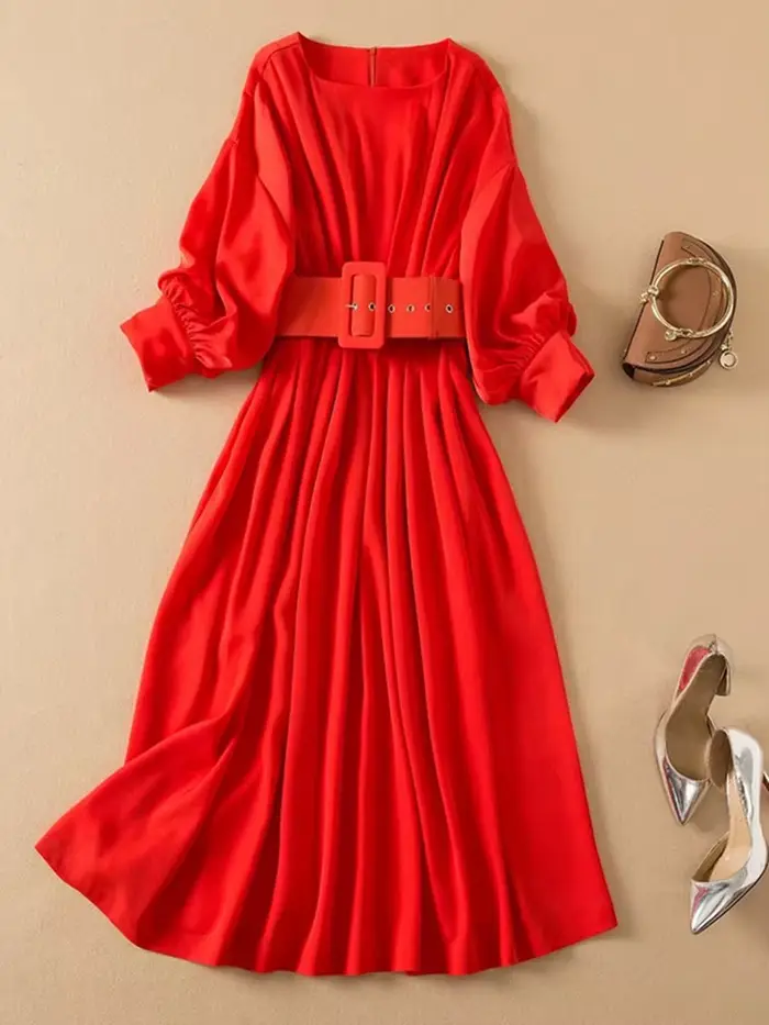 Robe mi-longue plissée pour femmes