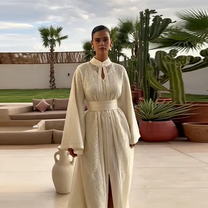 Robe kaftan bohème polyester pour femme élégante et discrète longueur cheville manches longues col mi-haut double boutonnage occasions spéciales