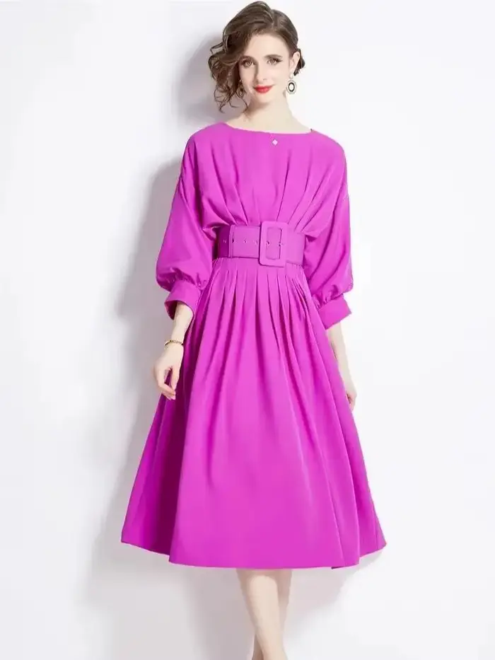 Robe mi-longue plissée pour femmes