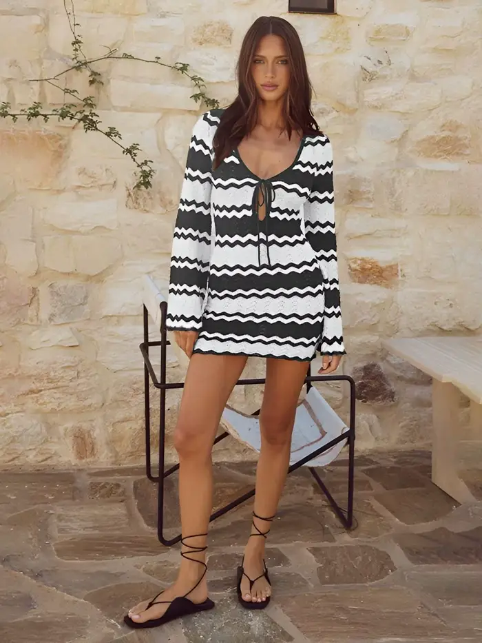 Robe cache-cœur en tricot amincissante rayée pour femmes, idéale pour les vacances et les soirées élégantes