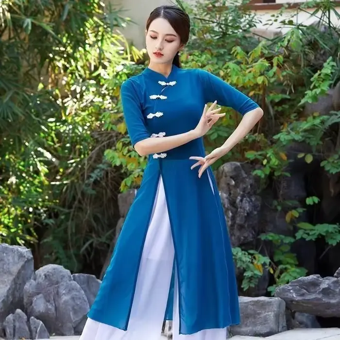 Robe traditionnelle vietnamienne Aodai élégante en coton et polyester pour femmes occasions spéciales danse folklorique