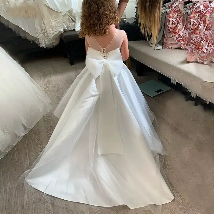 Robe de demoiselle d'honneur en satin et tulle sans manches pour enfants, silhouette trapèze, col rond, arc décoratif, blanc uni, pour mariage, première communion et reconstitutions historiques