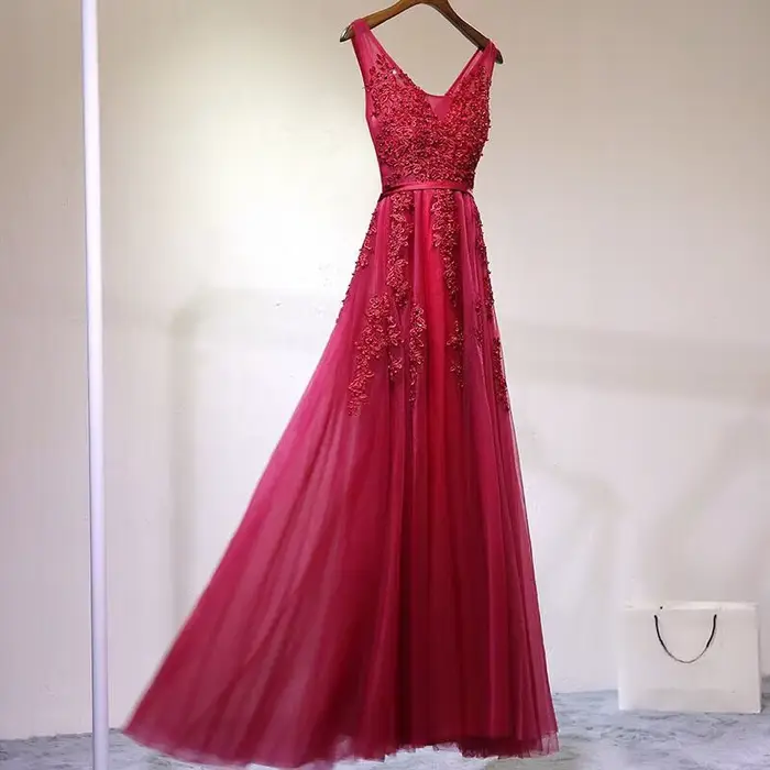 Robe de soirée bordeaux pour femmes