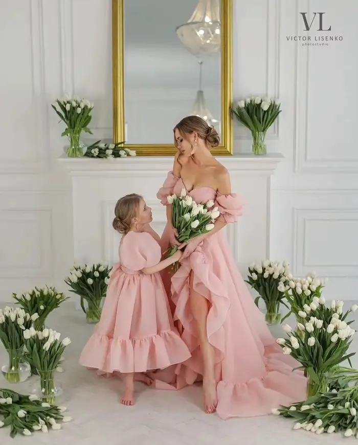 Robe de soirée en organza rose pour mère et fille élégante à volants pour soirées officielles et photoshoots