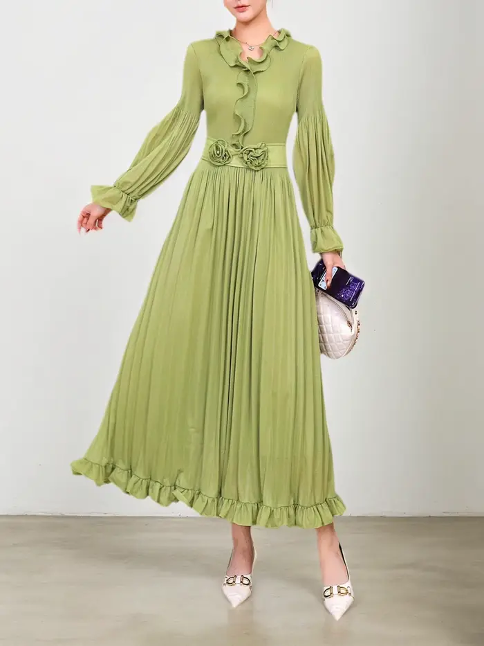 Robe longue plissée élégante pour femme avec bordure à volants, robe de soirée luxueuse, nouveau style pour le printemps/été 2026.