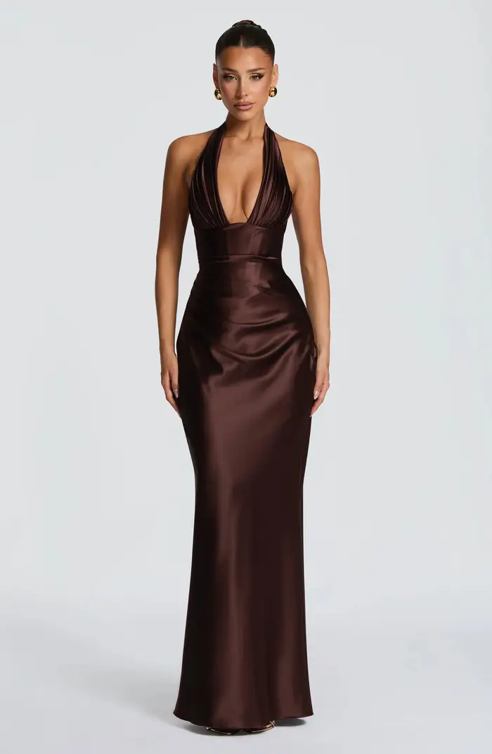 Robe de soirée formelle en satin vert olive pour femme