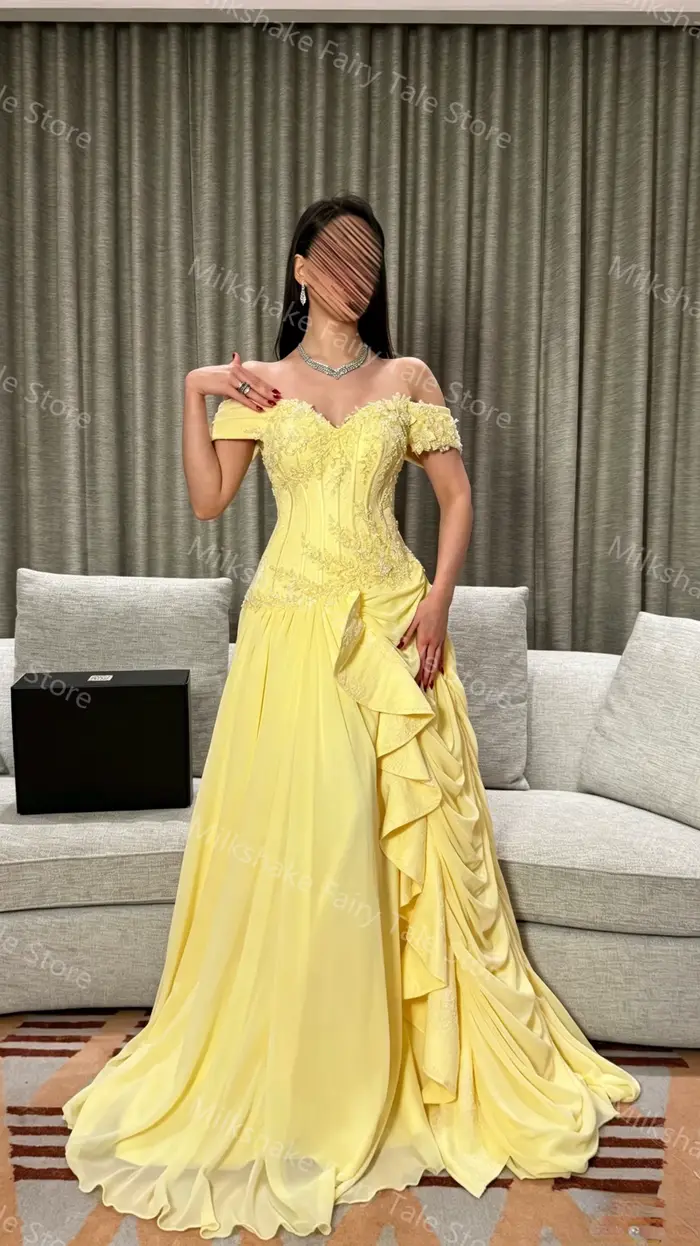 Robes de soirée jaunes à épaules dénudées