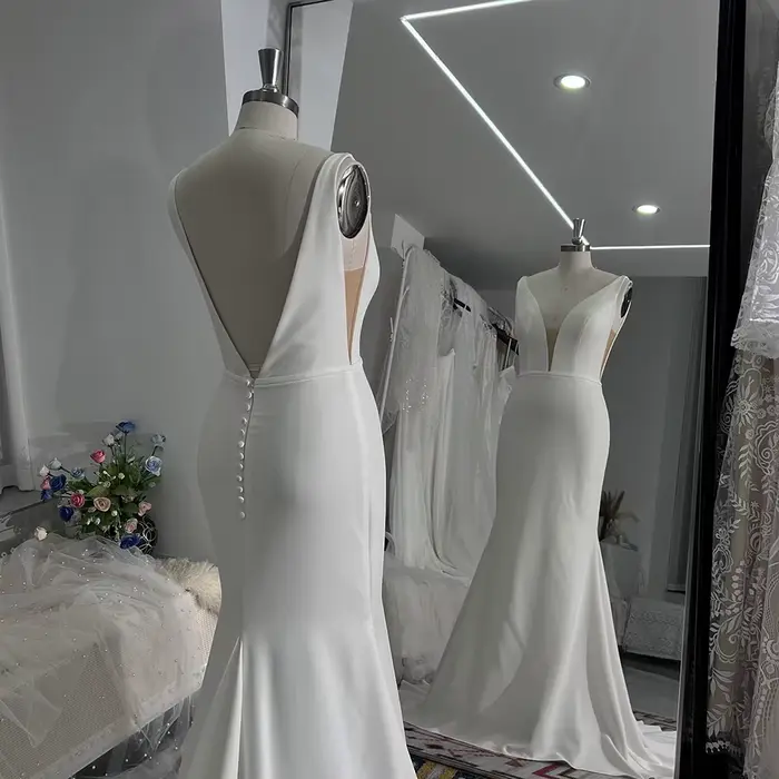 Mryarce Simple élégant Sexy plongeant crêpe robes de mariée avec des ailes en mousseline détachables
