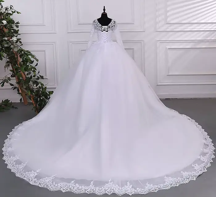 Robes de mariée à manches longues robe