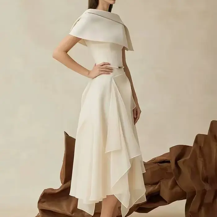 DEAT 2026 Nouvelle Robe Longue Asymétrique à Taille Cintrée avec Cape, Design Niche Vietnamien, Ensemble Deux Pièces avec Ceinture