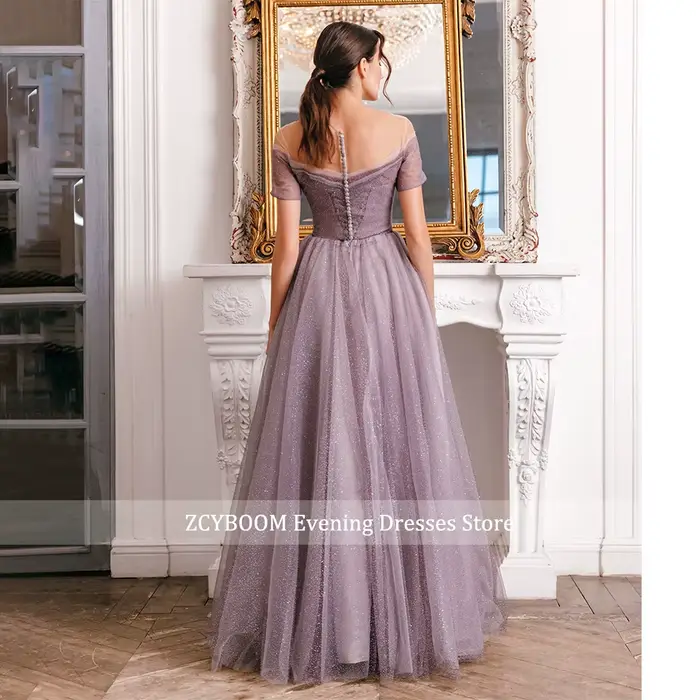 Robe de soirée élégante en tulle brillant effet illusion longue au sol avec traîne de balayage pour cérémonie de remise des diplômes ou bal